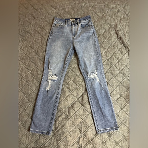 Sneak Peek Denim - Boutique Jeans Sneak Peek